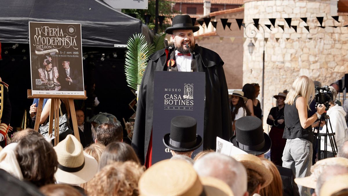 El director de cine leonés Néstor López se estrena como ‘Laureado del Modernismo’