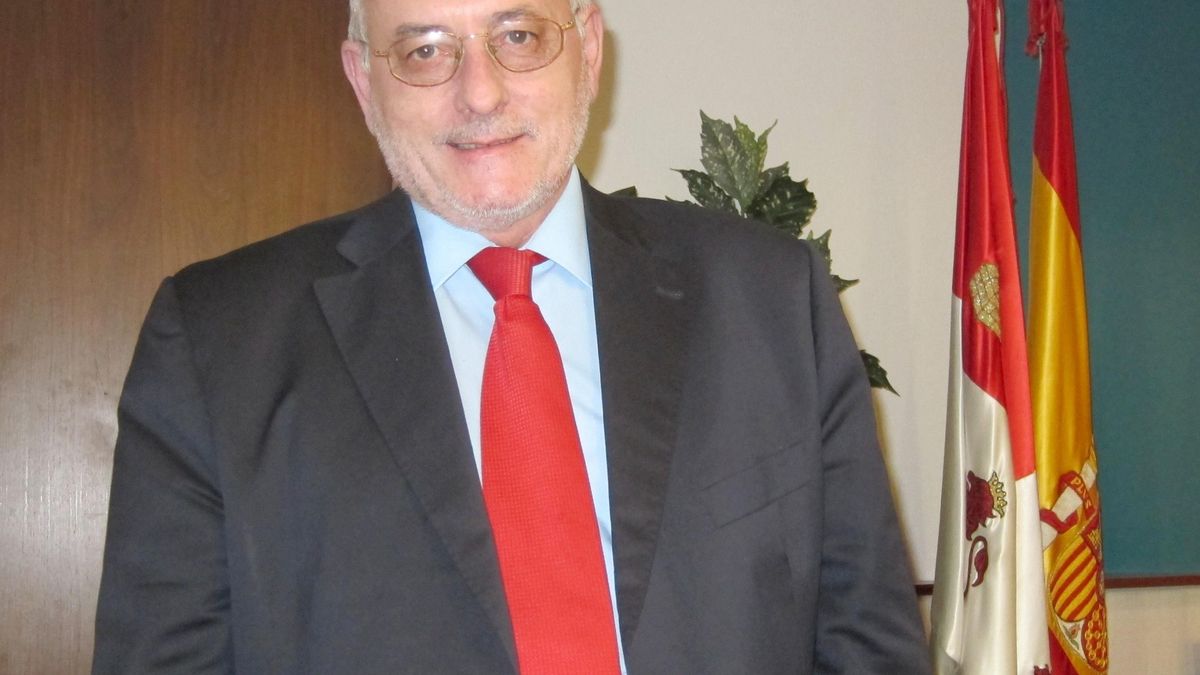 Presidente del Foro de la Familia cree que España es "la punta de lanza" del "hartazgo mundial" contra el aborto