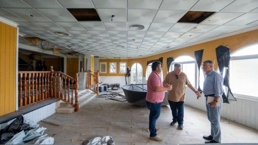 Nerja creará un mirador con acceso peatonal a la playa desde la parcela de una antigua discoteca