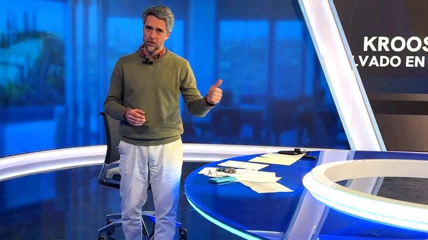 Telecinco enseña por primera vez el nuevo plató de sus informativos con debut de Franganillo ante sus cámaras