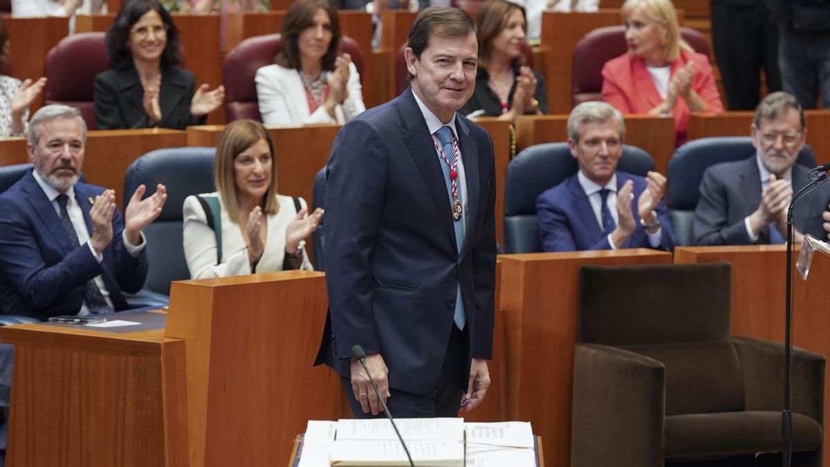 Mañueco defiende una Castilla y León que necesita "sólo creer en sí misma" porque "no necesita reinventarse"