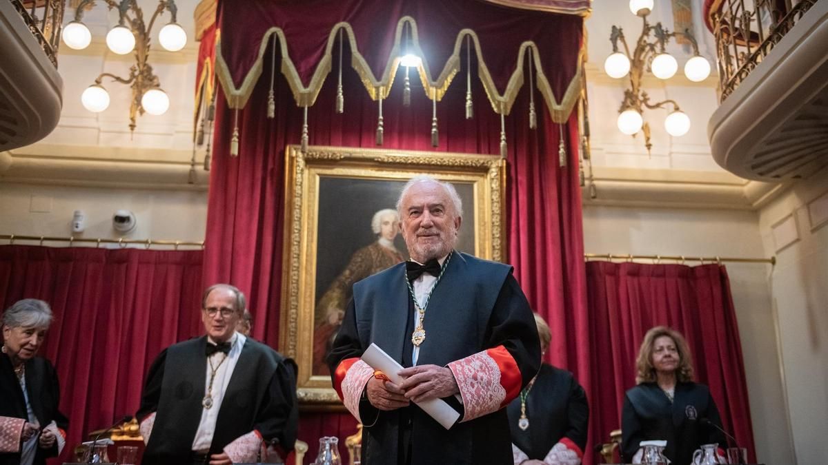 El jurista y académico Santiago Muñoz Machado durante la ceremonia de ingreso en la Real Academia de Jurisprudencia y Legislación de España, a 15 de Junio de 2026, en Madrid ( España).
- FERNANDO SÁNCHEZ / EUROPA PRESS