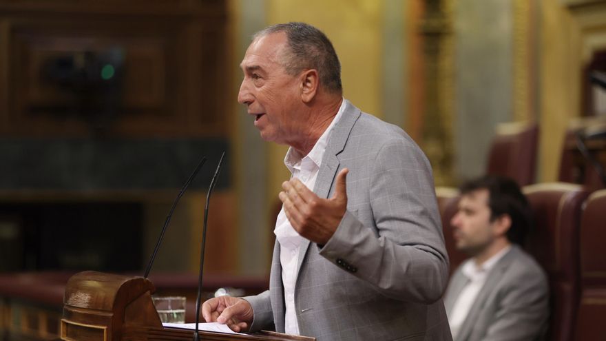El portavoz de Compromís en el Congreso, Joan Baldoví, interviene en la segunda jornada de la 26 edición del Debate sobre el Estado de la Nación, en el Congreso de los Diputados, a 13 de julio de 2022, en Madrid (España). Tras siete años sin celebrarse ninguno, la Cámara baja acoge durante los días 12, 13 y 14 de julio la vigésima sexta edición del debate sobre el estado de la Nación desde 1983 y el leer más primero que se lleva a cabo con Pedro Sánchez como presidente del Gobierno. Esta edición del debate, también es la primera para Unidas Podemos, Vox y Ciudadanos, ya que en 2015 ninguna formación tenía representación parlamentaria para participar. Durante el debate, el Gobierno expone y hace balance de los resultados de la política que ha llevado a cabo, la oposición comparece para fijar sus posturas y se votan las propuestas de resolución formuladas por las demás formaciones. Entre los temas que se discutirán está la reforma laboral, el plan nacional de respuesta a las consecuencias económicas de la guerra en Ucrania, los últimos presupuestos generales del Estado aprobados, las políticas de recuperación tras la erupción del volcán en la isla de La Palma, los fondos europeos Next Generation, la excepción ibérica al gas, España como anfitriona en la cumbre de la OTAN y la presidencia del Consejo de la Unión Europea en el segundo semestre de 2023.