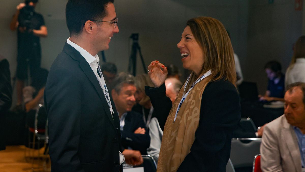 Asistentes de la jornada comparten ideas