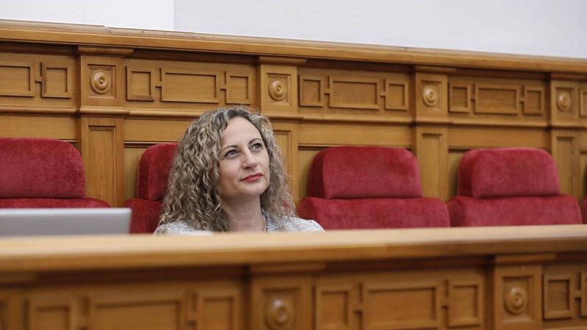 Silvia Fernández sustituye a Fernando Mora como diputada en las Cortes de Castilla-La Mancha