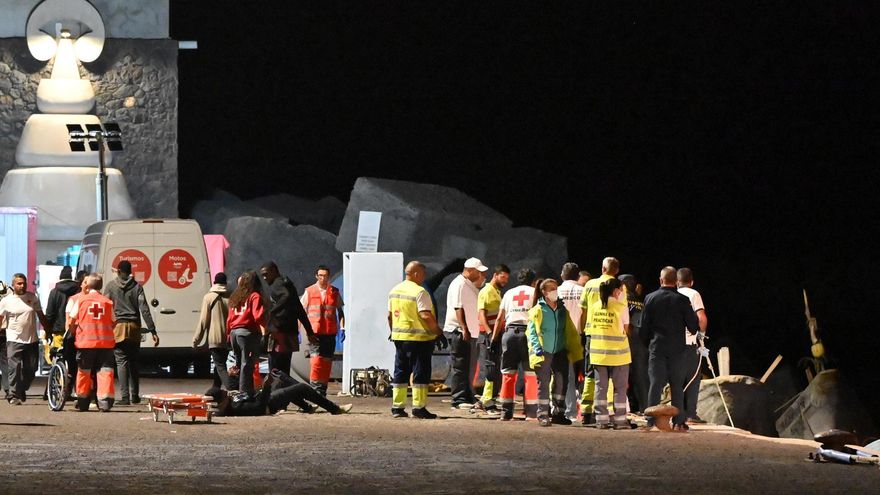 Salvamento rescata a 143 personas que viajaban en dos cayucos al sur de El Hierro