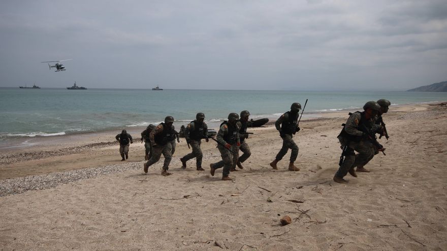 Con un desembarco en playa "hostil" concluyen las maniobras de Unitas en Ecuador