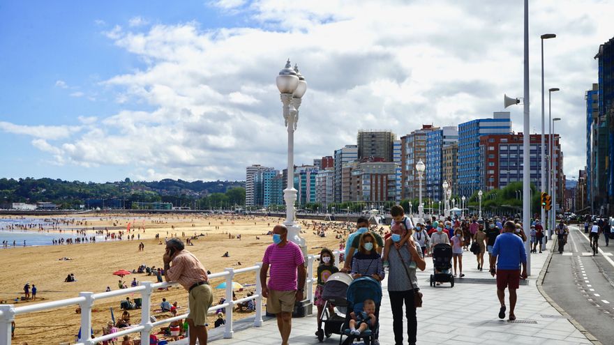 La excepción Asturias: 25 días sin contagios en julio y líder en ocupación hotelera ese mes