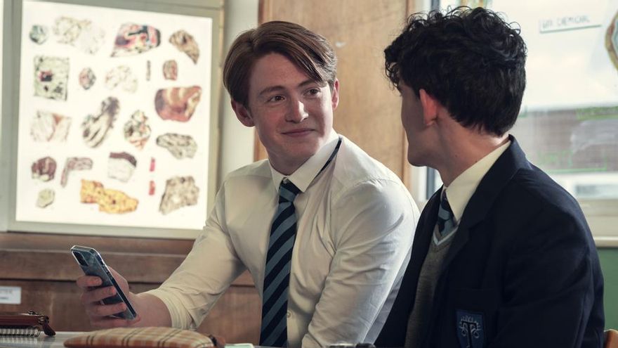 Un protagonista de 'Heartstopper', "forzado" a revelar su bisexualidad en contra de su voluntad