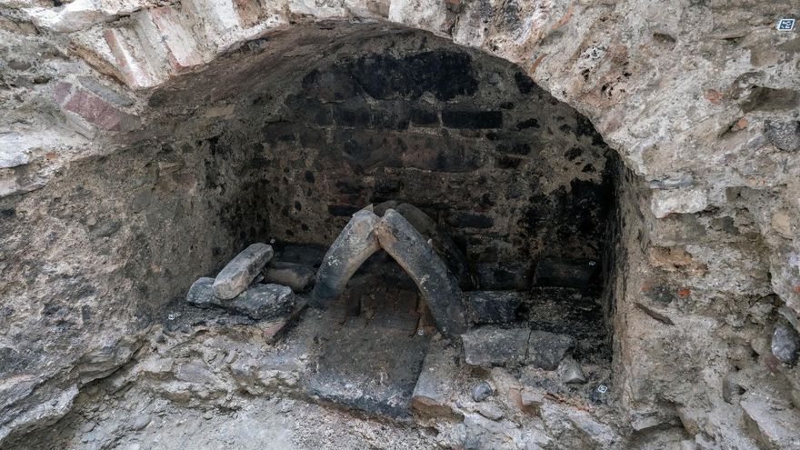 Descubren un sistema de calefacción medieval casi intacto en un convento de Suiza: así se calentaban hace 800 años