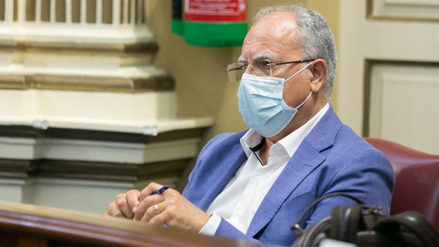 Curbelo (ASG) considera "esencial" que se aprueben los test de antígenos en aeropuertos