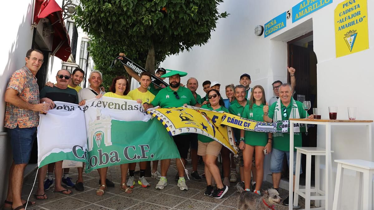 Hermanamiento entre la peña Los Tiesos y un colectivo del Cádiz CF.