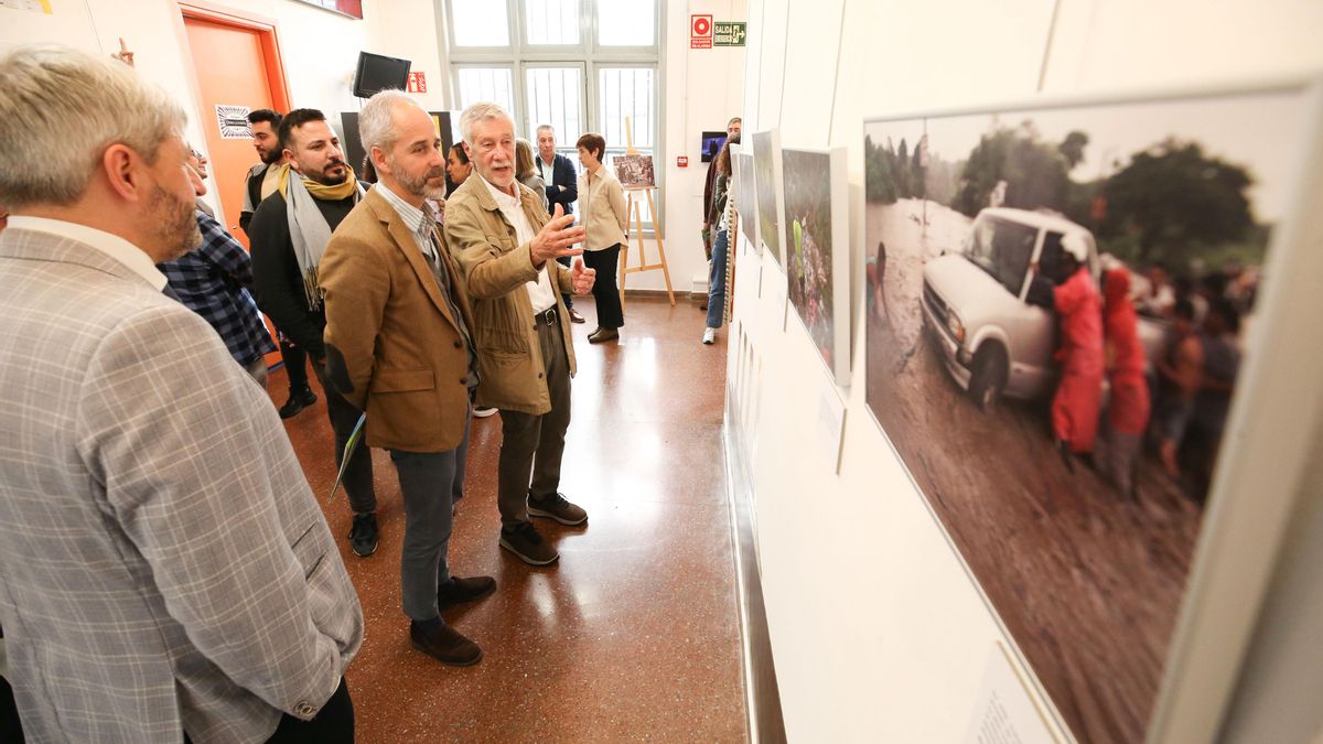 El fotoperiodista Fidel Raso inaugura en las Escuelas Verdes la muestra 'El jinete amarillo' sobre un libro de Delibes
