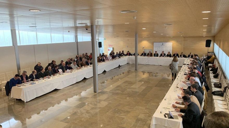 La Mesa Regional del Agua logra un acuerdo: prioridad para la cuenca cedente, aunque sí habrá trasvases en momentos de “necesidad real”