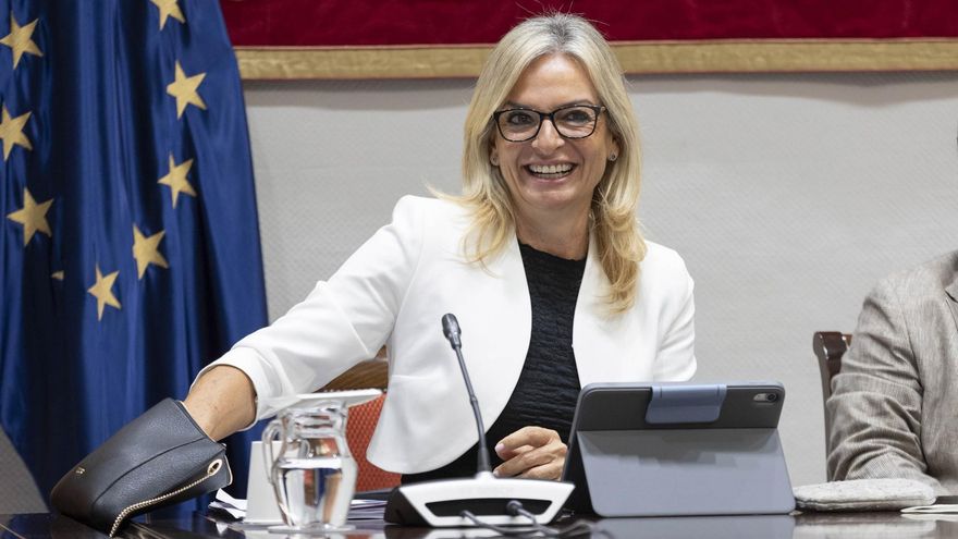 La consejera de Sanidad anuncia “planes quirúrgicos especiales” los fines de semana para reducir las listas de espera