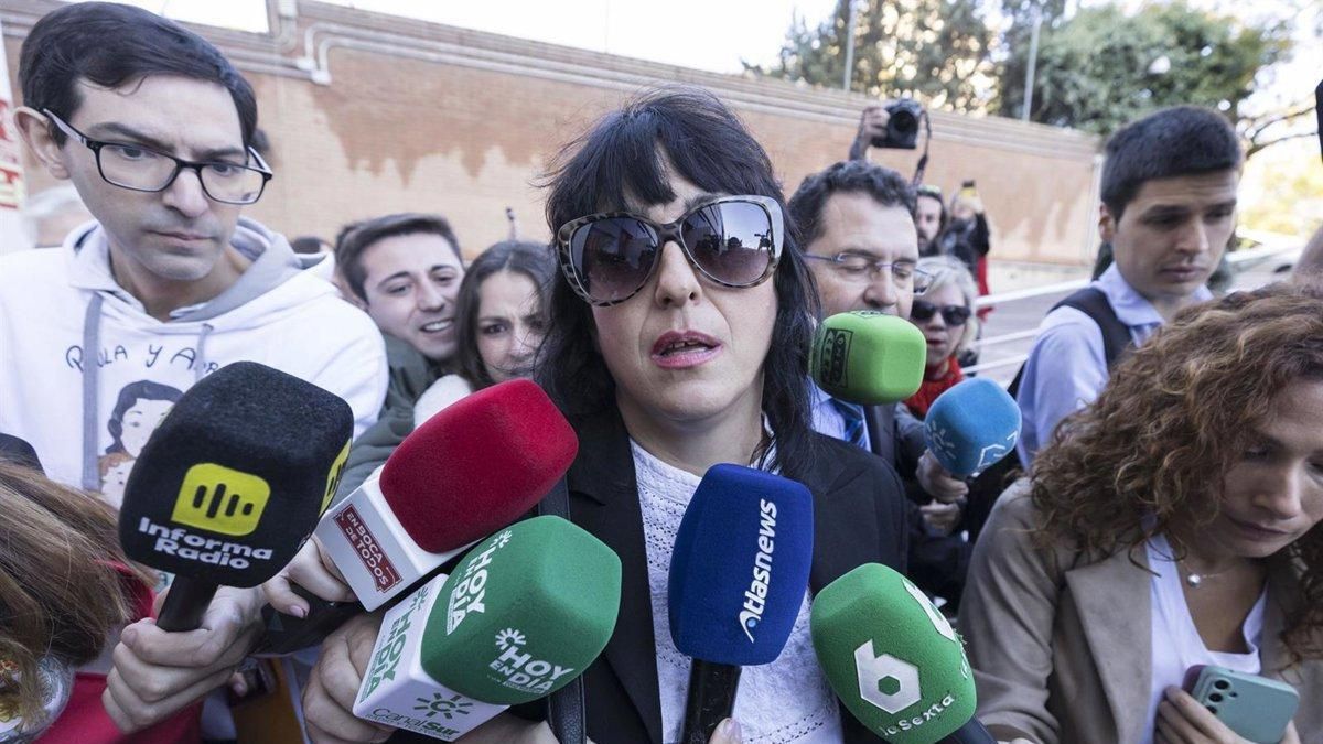 La Fiscalía pide el archivo de la causa contra Juana Rivas por evitar que su hijo menor se marchara con su padre