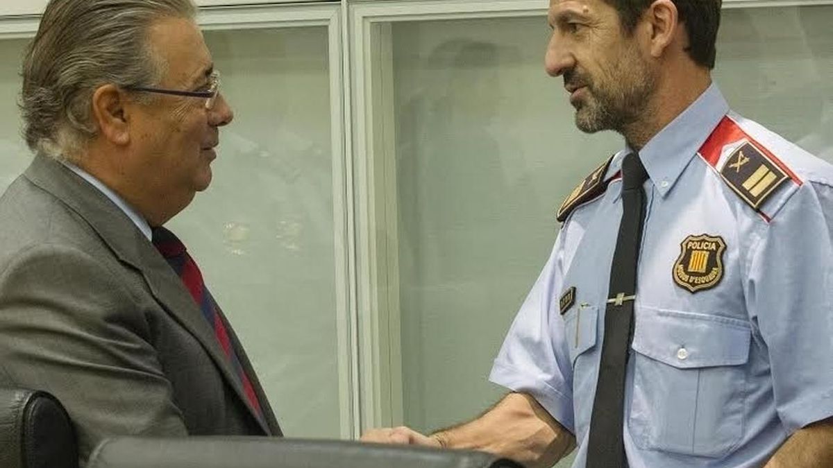 Zoido traslada por teléfono a Ferran López que espera que recupere el "prestigio profesional" de los Mossos