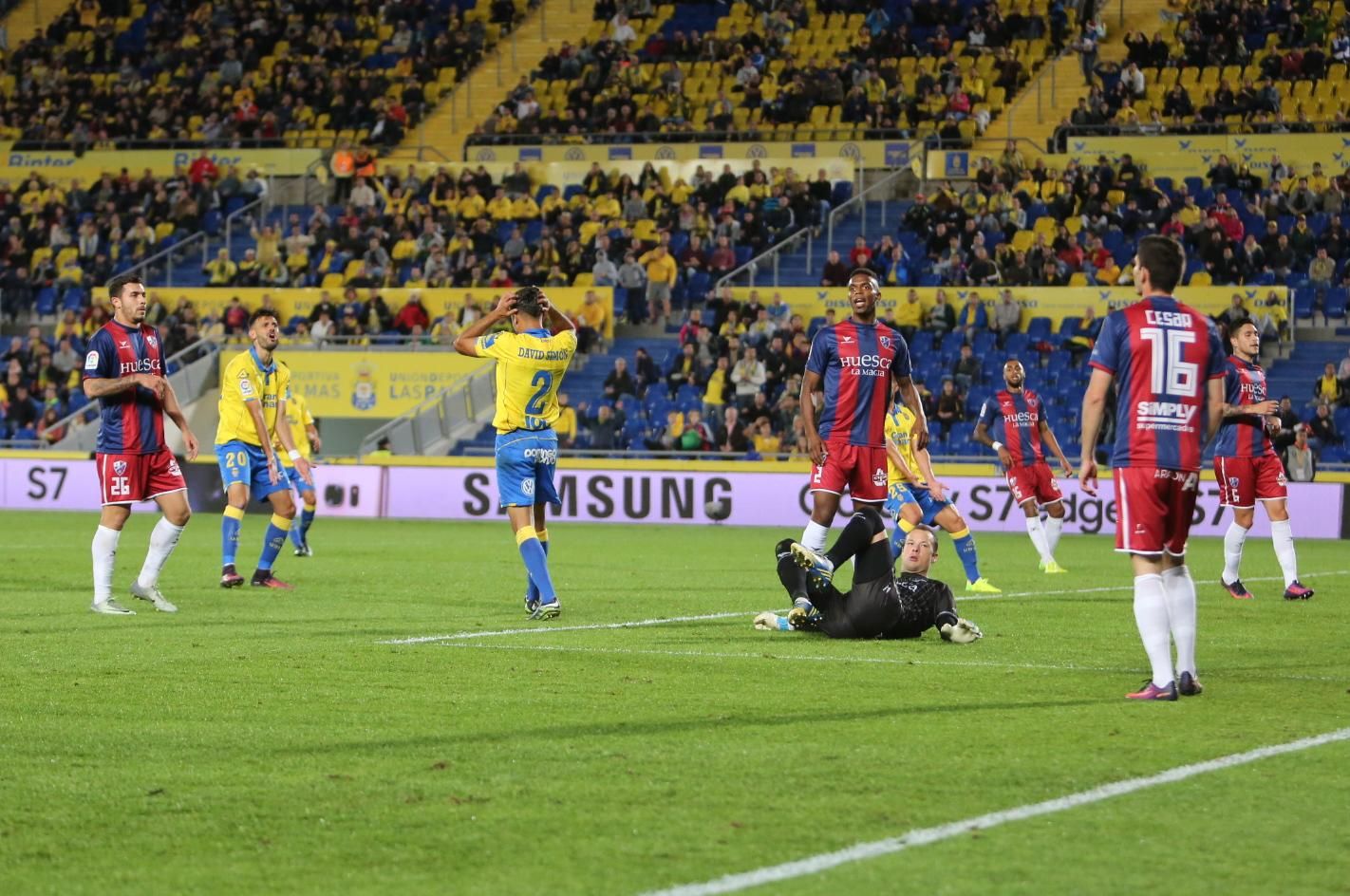 Imágenes del encuentro entre la UD Las Palmas y SD Huesca. Alejandro Ramos.