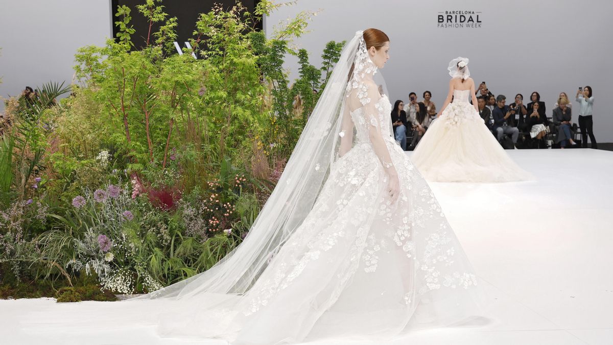 Instantes del desfile de Wang Feng en la BBFW 2025.