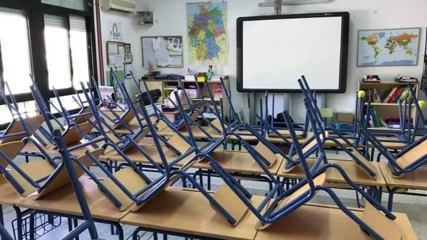 Vuelta al cole telemática y a contrarreloj en Jumilla: "Las indicaciones que nos han dado son esperpénticas"