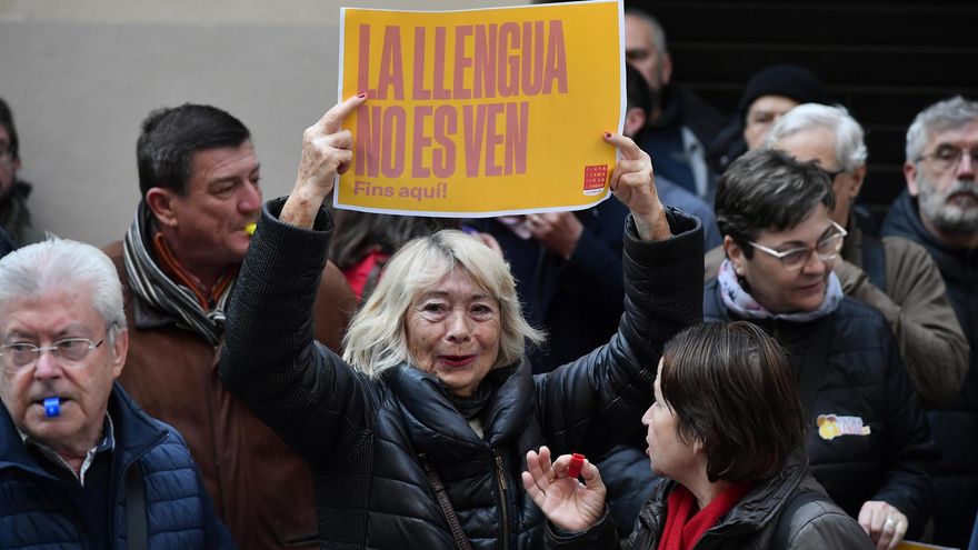 PP y Vox redoblan su ofensiva contra el requisito del catalán en la función pública balear: "Es un 'titulito' excluyente"