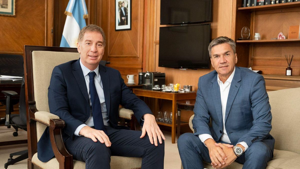 En la previa del Senado, Santilli negocia con gobernadores el costo fiscal de la reforma laboral