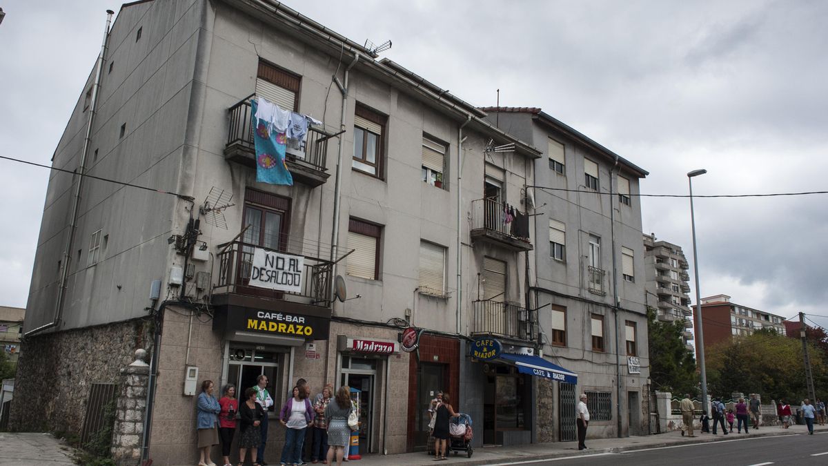 Hay 16 pisos, cinco casas y dos negocios afectados por la operación urbanística en El Pilón. |