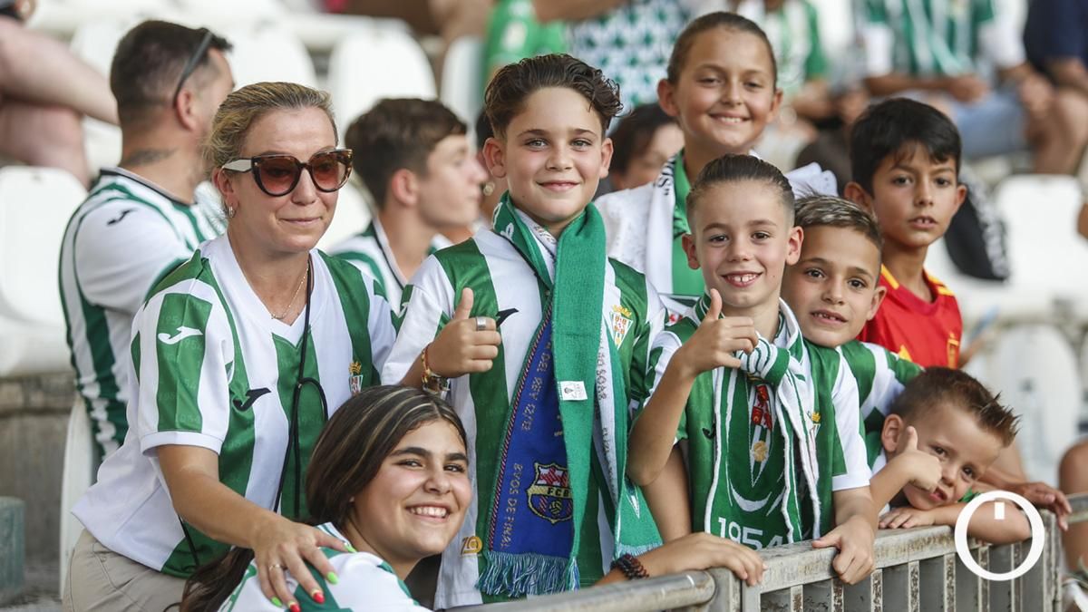Grada Blanquiverde del Córdoba CF - Real Betis