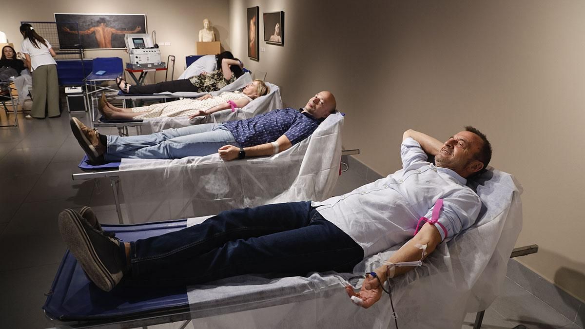 Donación de sangre en la sede de la Fundación Cajasol de Córdoba