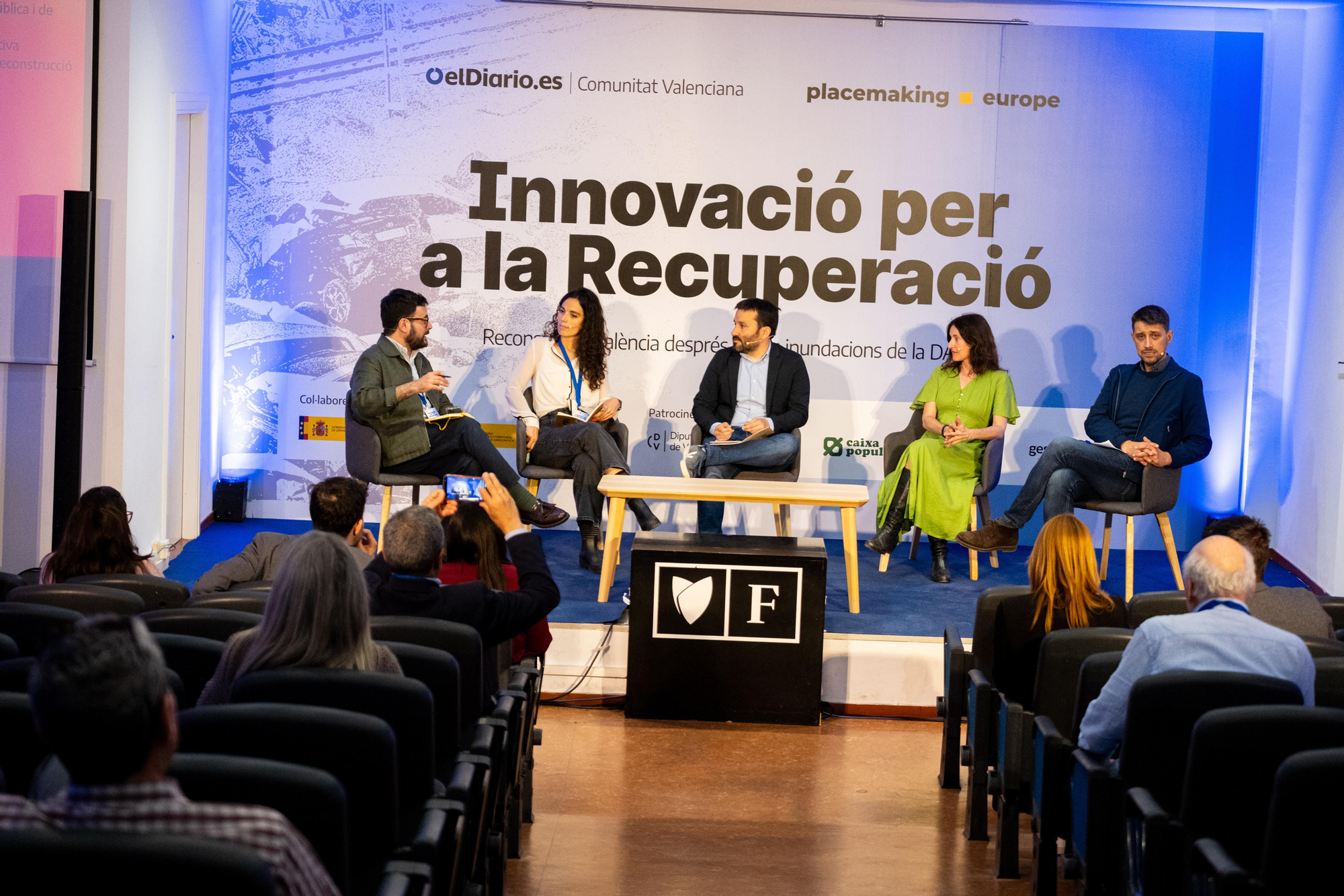 Ramon Marrades, Andrea Ariza, Vicent Marzà, Marta García Chico y Joan Angel Conca.