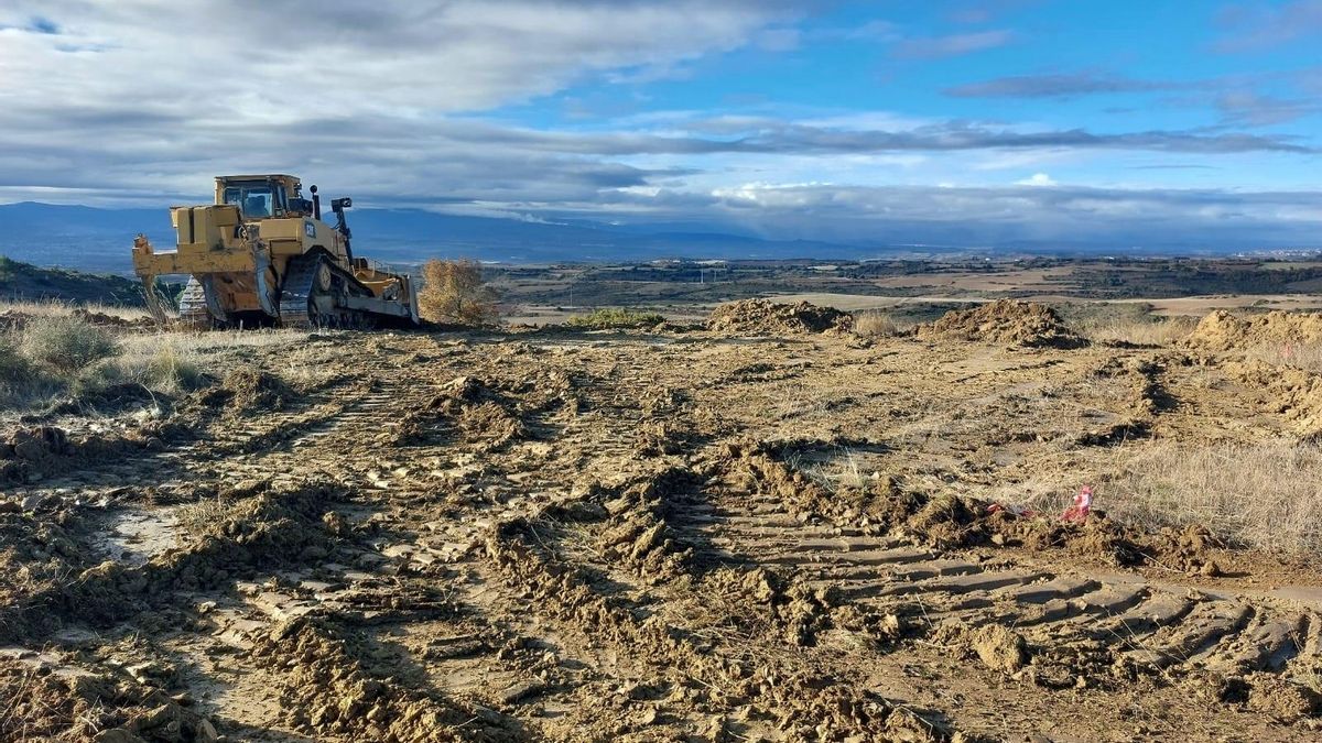 Obras en los terrenos que ocupará el parque éolico.