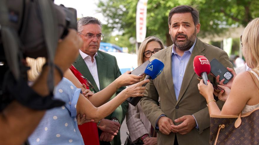 Núñez pide a Page que los diputados del PSOE por Castilla-La Mancha apoyen pedir una cuestión de confianza a Sánchez
