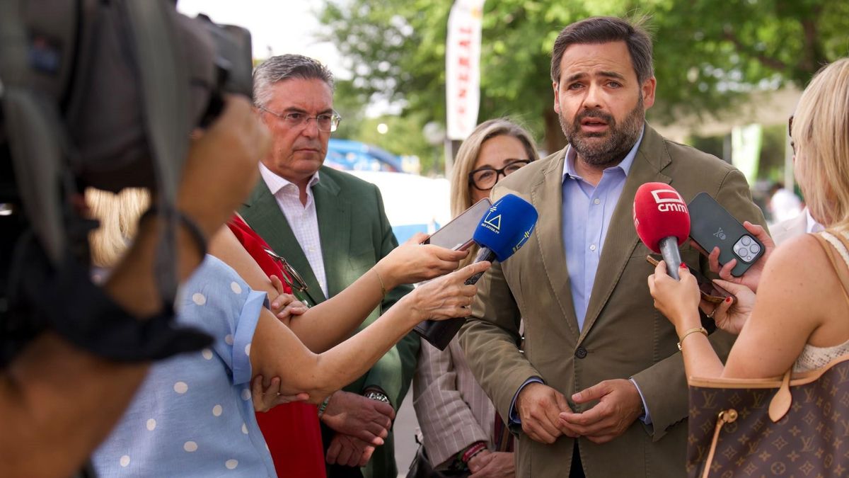 El presidente del PP de Castilla-La Mancha, Paco Núñez, a su llegada a Fercam.