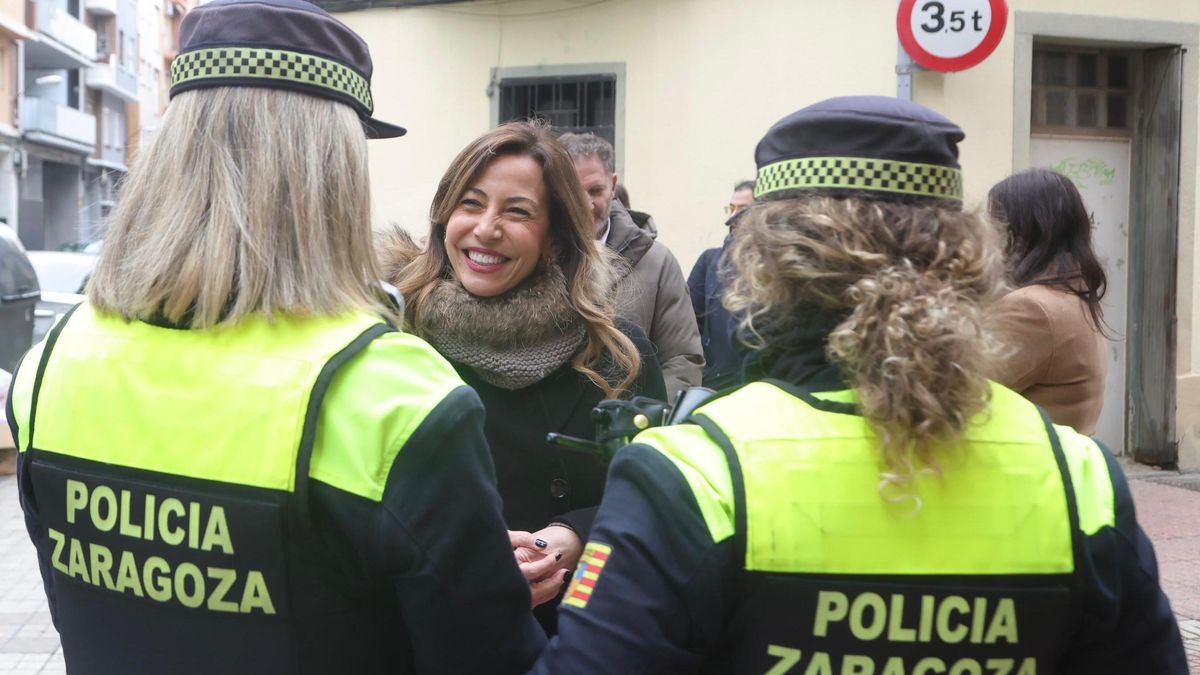 La alcaldesa de Zaragoza firma por fin el convenio de adhesión de la Policía Local al Sistema VioGen