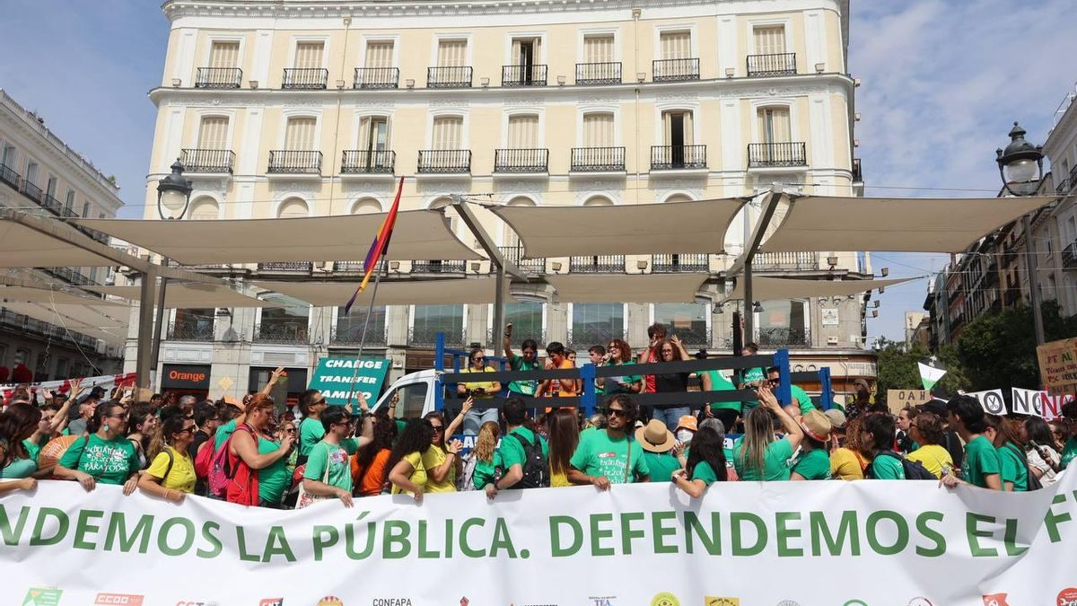 15 años después, la Puerta del Sol se vuelve a convertir en un espacio de reivindicación
