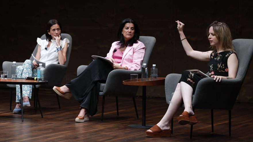 Vox ataca en un debate a Elizabeth Duval por ser trans: "¿Usted cree que soy una enferma crónica?", "Probablemente, sí"