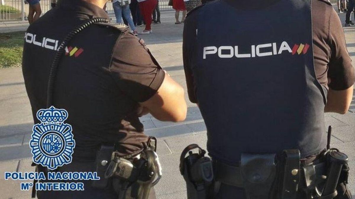 Agentes de la Policía Nacional