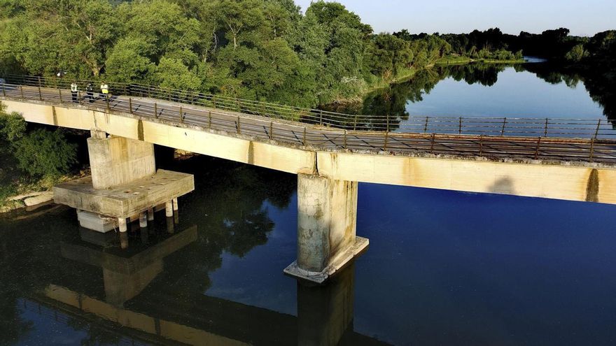 Colapsa parcialmente en Zamora un puente sobre el Duero y corta una carretera provincial