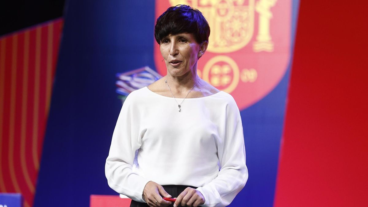 Sonia Bermúdez en su presentación como seleccionadora femenina: insiste en nueva etapa y abre la puerta a Jenni Hermoso
