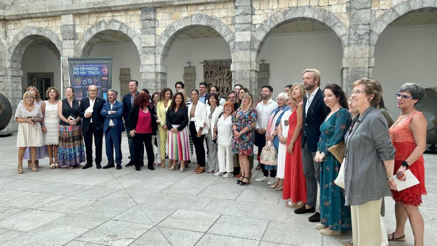 El Parlamento acoge un acto por el Día Internacional contra la Explotación Sexual y el Tráfico de Mujeres, Niñas y Niños.