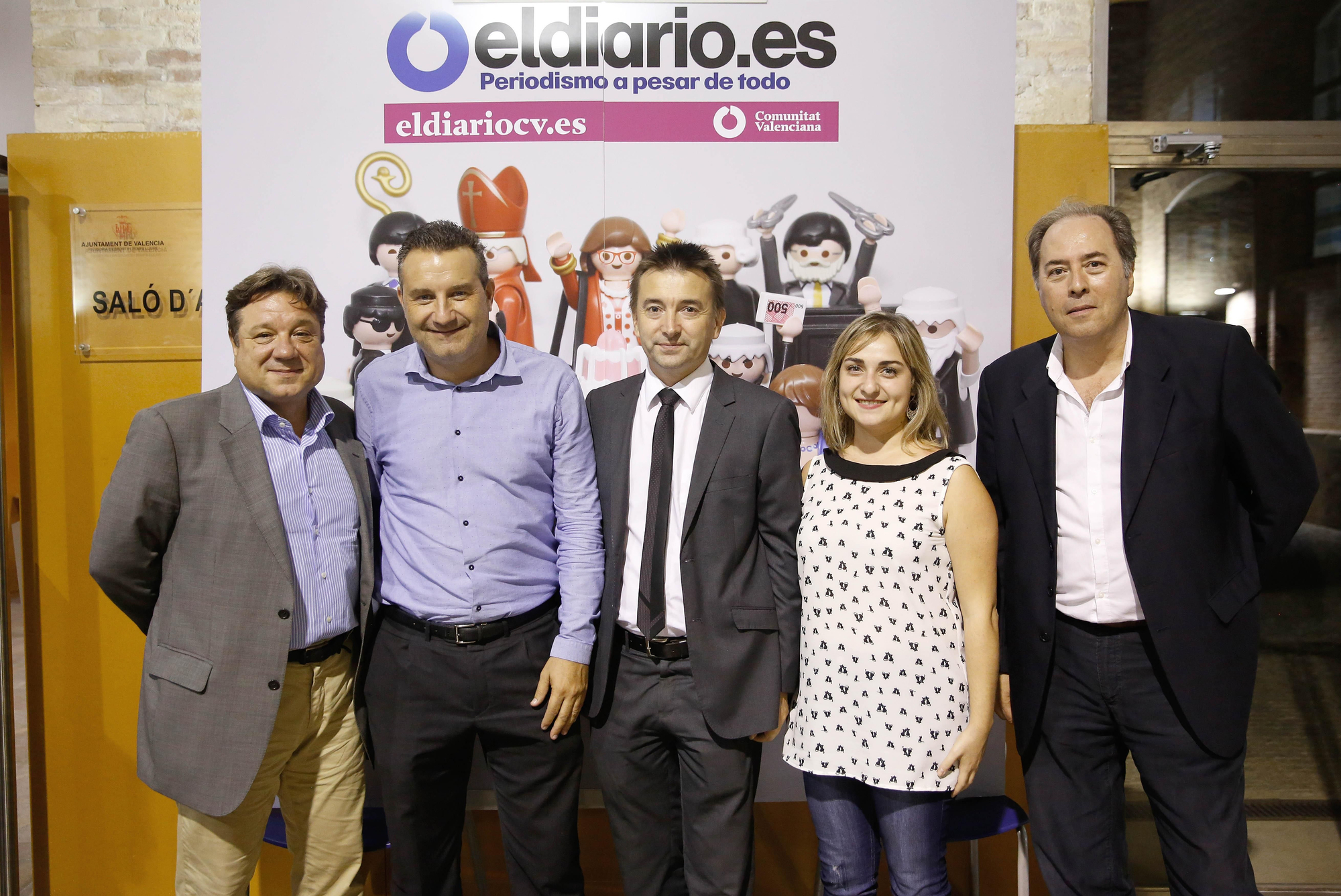 Algunos de los asistentes al acto