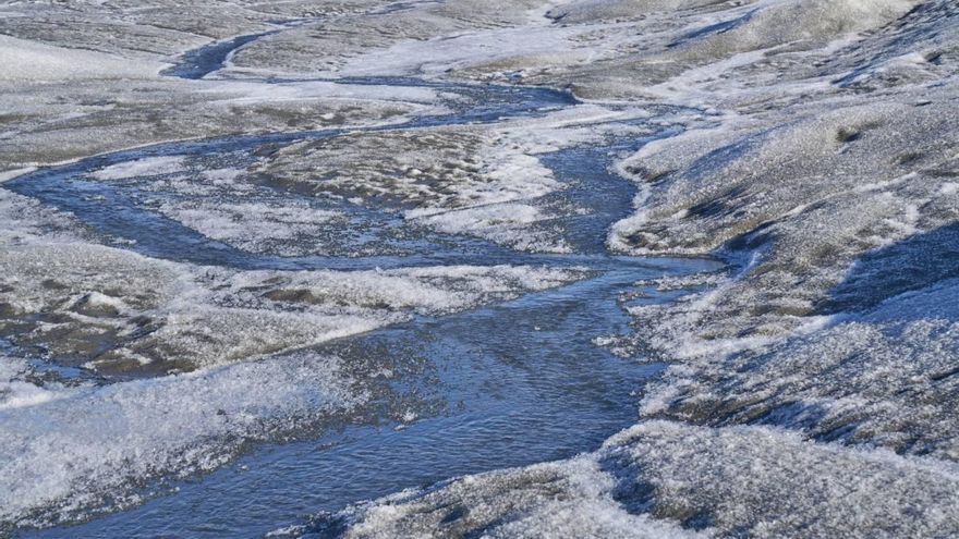 El hielo de Groenlandia alcanza la temperatura más cálida en mil años