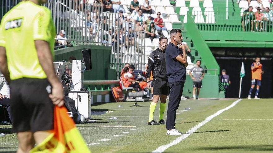 Iván Ania en el encuentro frente al Eibar