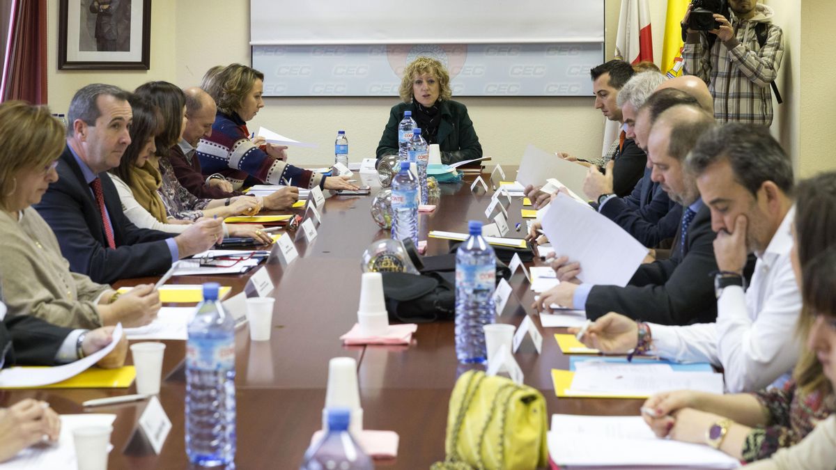 La vicepresidenta Eva Díaz Tezanos ha presidido el Consejo Asesor de Servicios Sociales. |