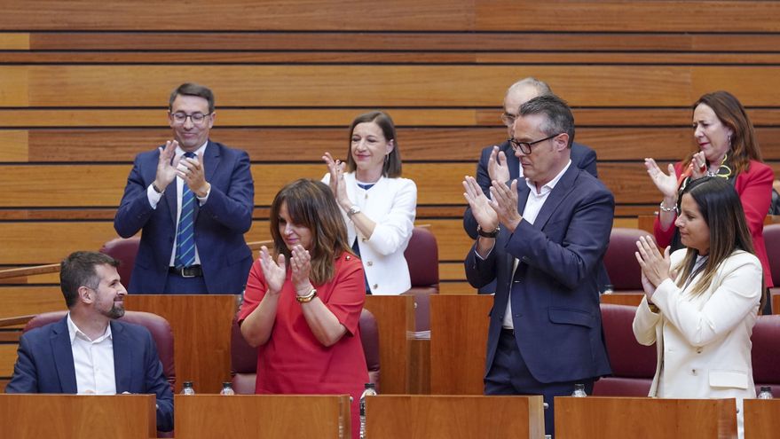 Último baile entre Mañueco y Tudanca en las Cortes de Castilla y León: "Usted va a ser senador gracias a Vox y al PP"
