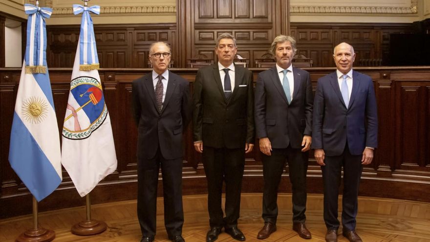 Milei eliminó las impugnaciones ciudadanas en la designación de jueces de la Corte Suprema