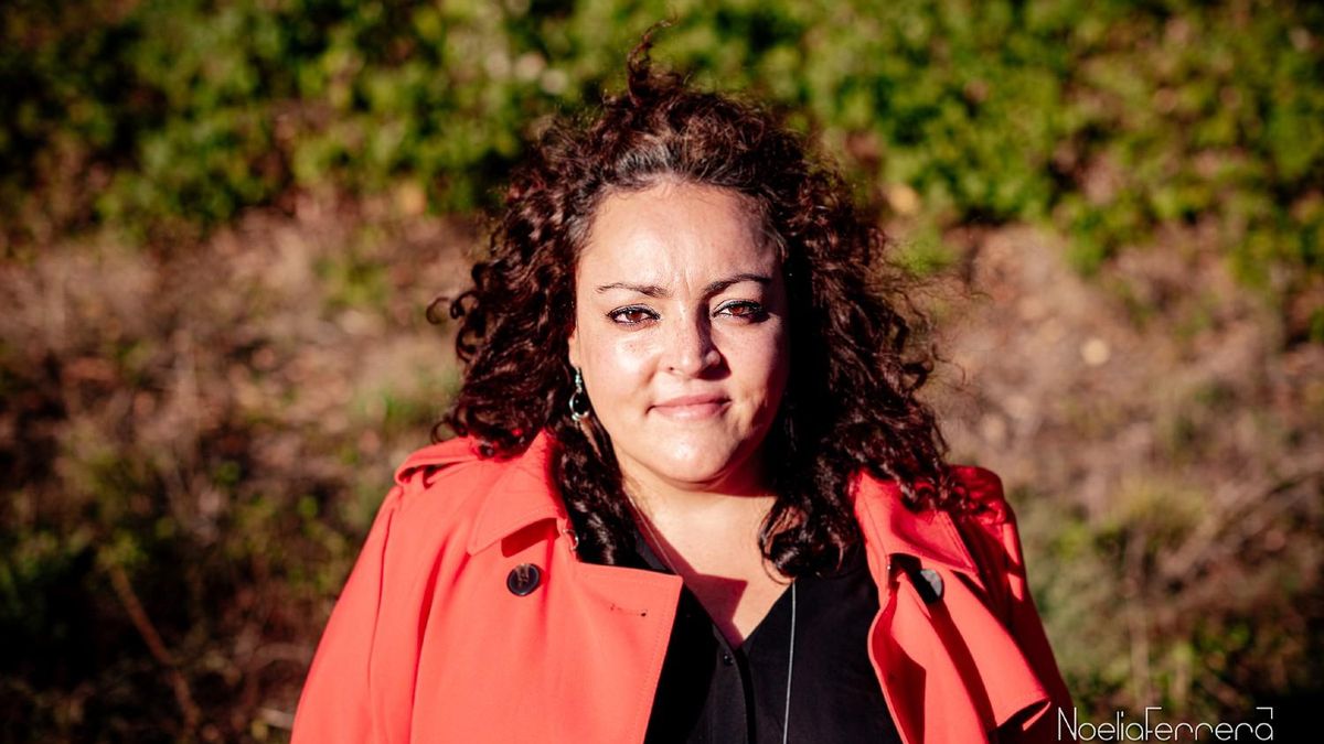 Mujeres Progresistas Bercianas concede a la creadora escénica Tatyana Galán su premio por el 8M