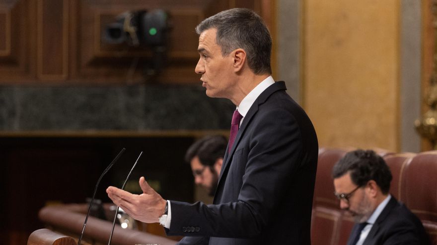 El presidente del Gobierno, Pedro Sánchez, interviene durante una sesión plenaria, en el Congreso de los Diputados, a 10 de abril de 2024, en Madrid (España)