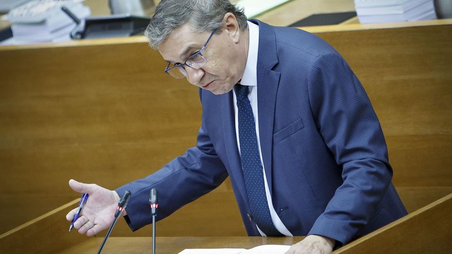 El conseller de Educación pagó de la caja fija de la Generalitat Valenciana 3.000 euros en comidas en sus primeros tres meses en el cargo