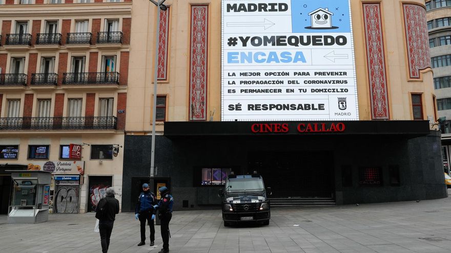 Los Cines Callao cerrados lucen la campaña #YoMeQuedoEnCasa 